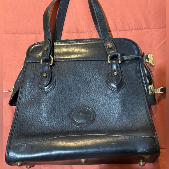Dooney & Bourke black pebble leather carpet shoulder bag - Picture 1 of 8